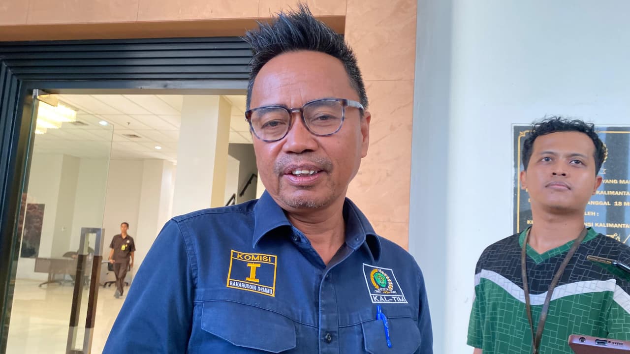 Ketua Komisi I DPRD Kaltim Baharuddin Demmu