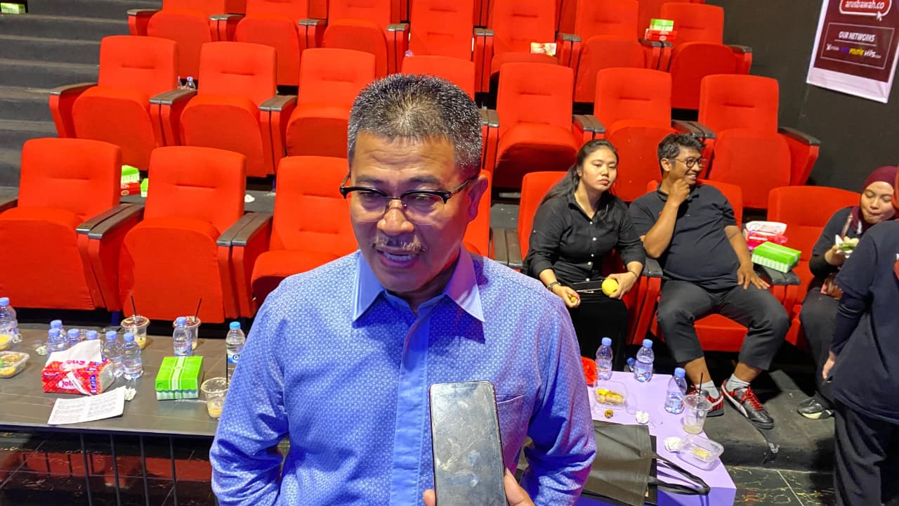 Wawancara Sekretaris Komisi IV DPRD Kaltim Darlis Pattalongi