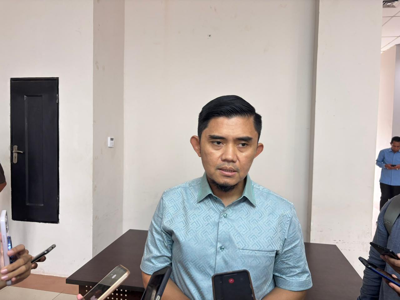 Wakil Ketua Komisi IV DPRD Kaltim, Andi Satya Adi Saputra, saat memberikan penjelasan terkait evaluasi Puskesmas Trauma Center.